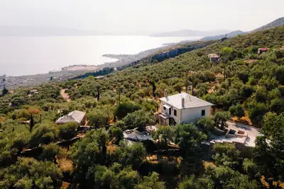 Image de Pelion country house in olive grove with view to the sea