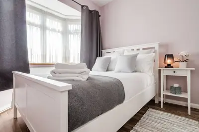 Image de Entire 4-Bedroom Home Surrey