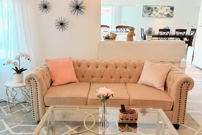 Image de Spacious 4-bedroom house in beautiful Baldwin Park with WiFi, Ac