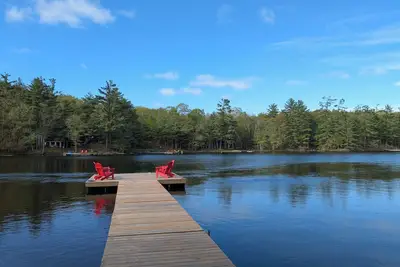 Image de Newly Renovated Lakefront Cottage in Muskoka | Fast WiFi | Sleeps 8