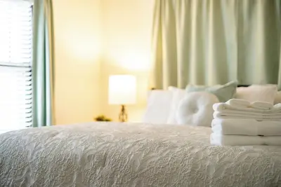 Image de Historic Bungalow Steps to Tulsa University