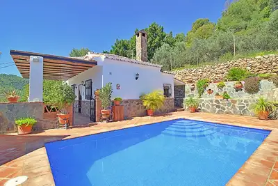 Image de Discover Andalusian Charm in a Picturesque Villa