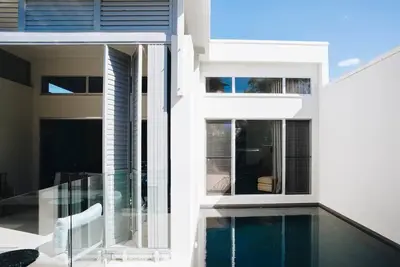 Image de Lifestyle and Location on The Island at Kawana