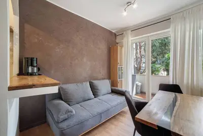 Appartement \"Modern Park\" avec jardin partagé, balcon et Wi-Fi