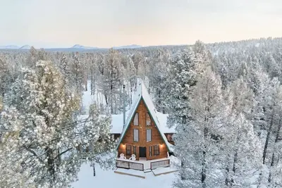 Image de Family Cabin-Disc Golf-Hot tub! Direct Forest Access