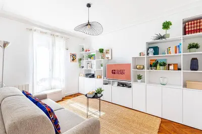 Image de GuestReady - Charmant apt près de la Tour Eiffel