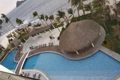 Image de Beautiful Mazatlan Beachfront Apartment 1501