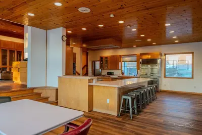 Image de 2 Bedroom, open space apartment