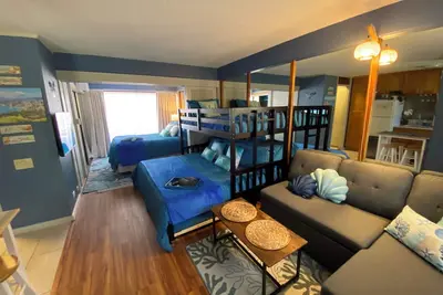 Image de Adorable 1-bedroom condo with kitchen, pool, WiFi near Waikiki Beach, sleeps 6-8