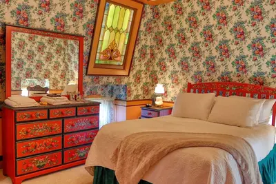 Image de Klompen Suite at Pella Mansion