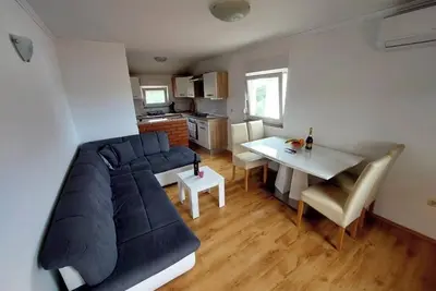 Image de 2-bedroom apartment in beautiful Galižana with WiFi, Ac
