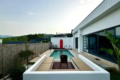 Image de Sapanca 2+1 Heating Pool-Conservative-Fireplace-Jacuzzi-6 Person Holiday Villa
