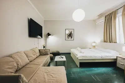Athenian Suite by Zeus suites