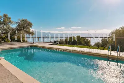 Image de Villa Capri - 16 personnes, 6 chambres, 1 studio, piscine, vue mer panoramique