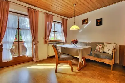 Image de Cozy one-bedroom apartment with terrace in the mountains