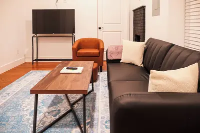 This house is a 1 bedroom(s), 1 bathrooms, located in Rochester, Ny.