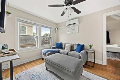 Image de New! Perfect Stay Near Churchill Downs for Derby!