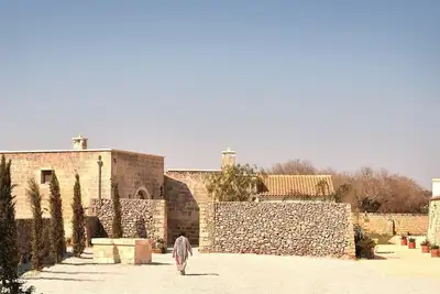 Image de Charming farmhouse with pool near the sea