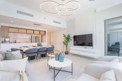 Image de 4 Bedroom in Downtown with Full Burj Khalifa Views