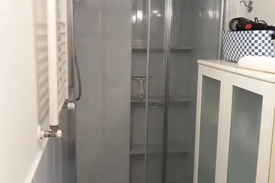 Image de Cozy apartment, suitable for families and large groups.