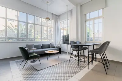 Image de Blueground | Nahalat Byniamin, Exquisite (Tlv-56)