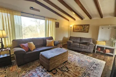 Image de Cozy Creekside Retreat – Near Raystown Lake!
