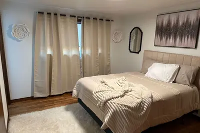 Image de 4-bedroom house in serene Vancouver with WiFi, fitness room, Ac