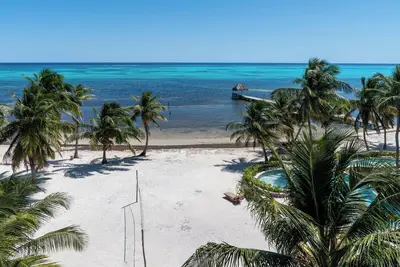 Image de Tranquil Island Retreat Peaceful Beachfront & Pool