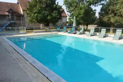 Image de Villas d’Exception avec Piscine et Grand Jardin
