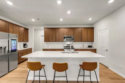 Image de New Furnished Executive Home in Fort Worth - Corporate Housing Rental