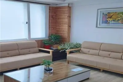 Image de 오직 한팀 숙박으로 편하게 머물수 있고 깨끗하고 한옥마을 가깝고 취사 가능한 고객 만족도가 높은 집