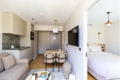 Image de Opera - Une Chambre avec Balcon