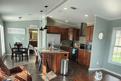 Image de Charming 3 bed-home near Surfside -plenty of onsite amenities