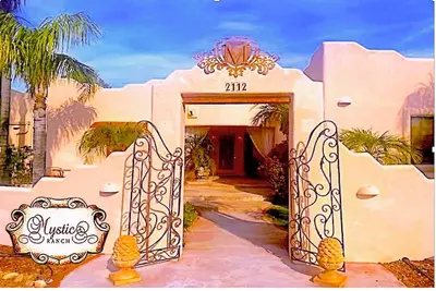 Image de Ladies Spa Villa Retreat - Cave Creek, Az Day Spa, Full Moon Drum Circle & Meals