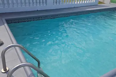 Image de Dalkeith Greathouse-Saltwater Pool, Lush Gardens & Free Wifi Available