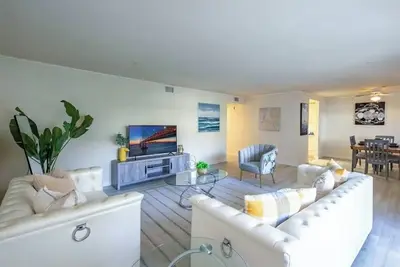 Image de 06 The Floatside Flat Retreat All Inclusive Spacious 2bd 2ba Condo