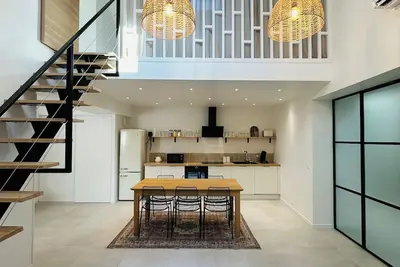 Superbe maison au cœur de Larchant. Animaux de compagnie acceptés!
