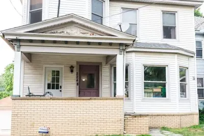 Image de The Cherry Grand Main Stay