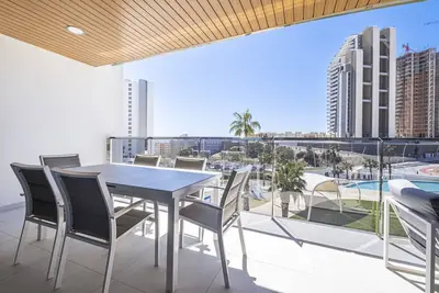 Image de Sunset Waves Ii by Coblanca Rentals