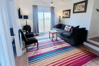 Image de Cheerful Farmhouse Apartment!