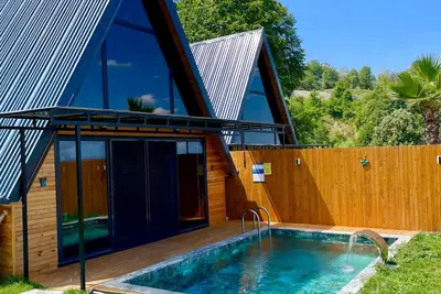 Image de \n2+1 Heated Private Pool- Lake View - 5 Person Bungalow in Dibektaş