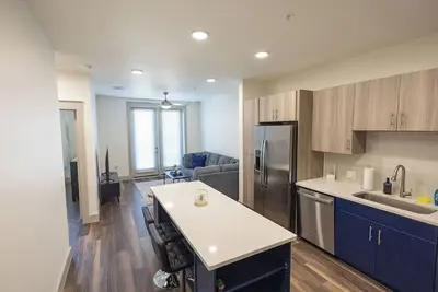 Image de Urban 1-bedroom apartment in Addison with WiFi, Ac & Reserved Parking