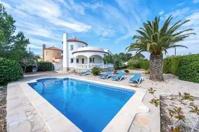 Image de Villa 'Flor' avec vue sur la mer, piscine privée et Wi-Fi