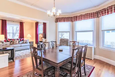 Image de Spotless Victorian on William