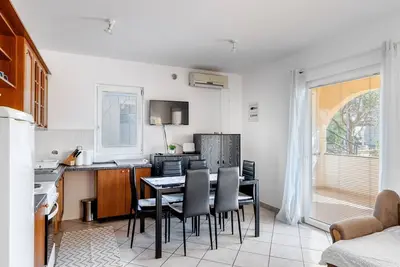 Appartement de trois chambres avec la terrasse Vir (A-24173-a)