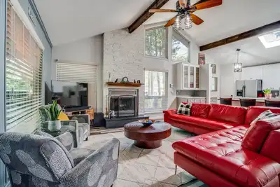Image de No Bad Vibes, home near Lake Texoma, outdoor kitchen, huge deck, near boat ramp