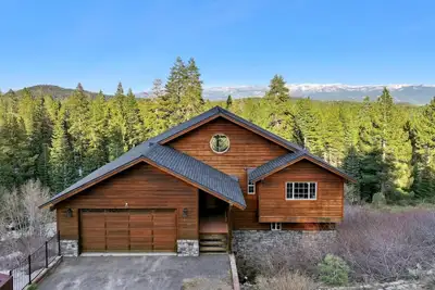 Image de Beautiful View, Trails Nearby, Bunk Beds, Free Ev Charger, Games, Weber Bbq and Big Deck