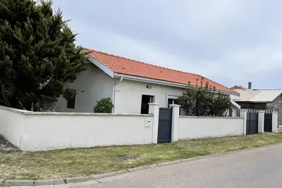 Image de 112 - Schönes Haus im Herzen von Montalivet Badeort