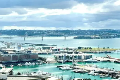 Image de Breathtaking Sea and City Views 2br/2ba Apartment