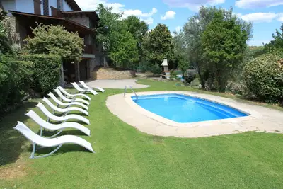 Image de Beautiful and big house 30 minutes from Barcelona with pool (pet friendly)